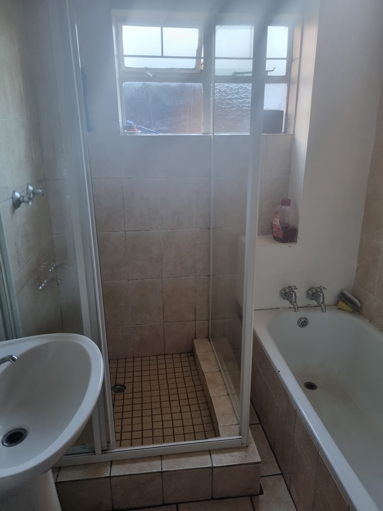 2 Bedroom Property for Sale in Pretoria North Gauteng