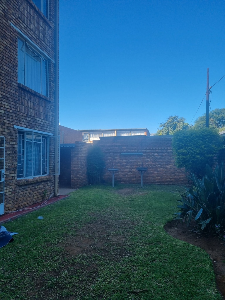 2 Bedroom Property for Sale in Pretoria North Gauteng