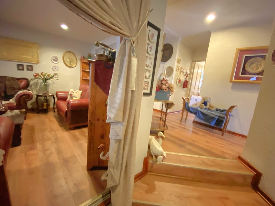 2 Bedroom Property for Sale in Noordheuwel Gauteng