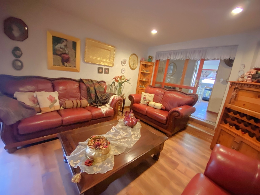 2 Bedroom Property for Sale in Noordheuwel Gauteng