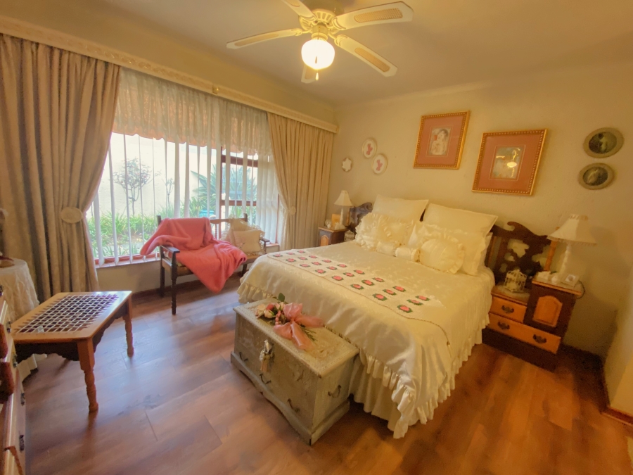 2 Bedroom Property for Sale in Noordheuwel Gauteng