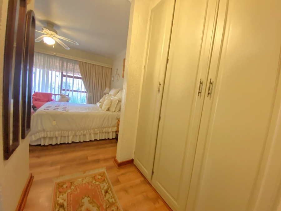 2 Bedroom Property for Sale in Noordheuwel Gauteng