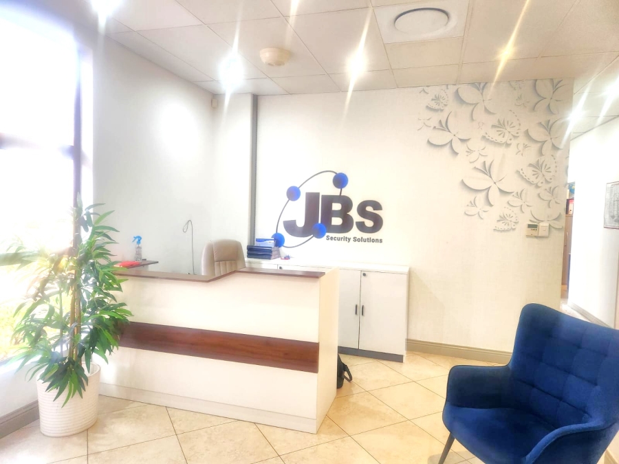 To Let commercial Property for Rent in Die Hoewes Gauteng