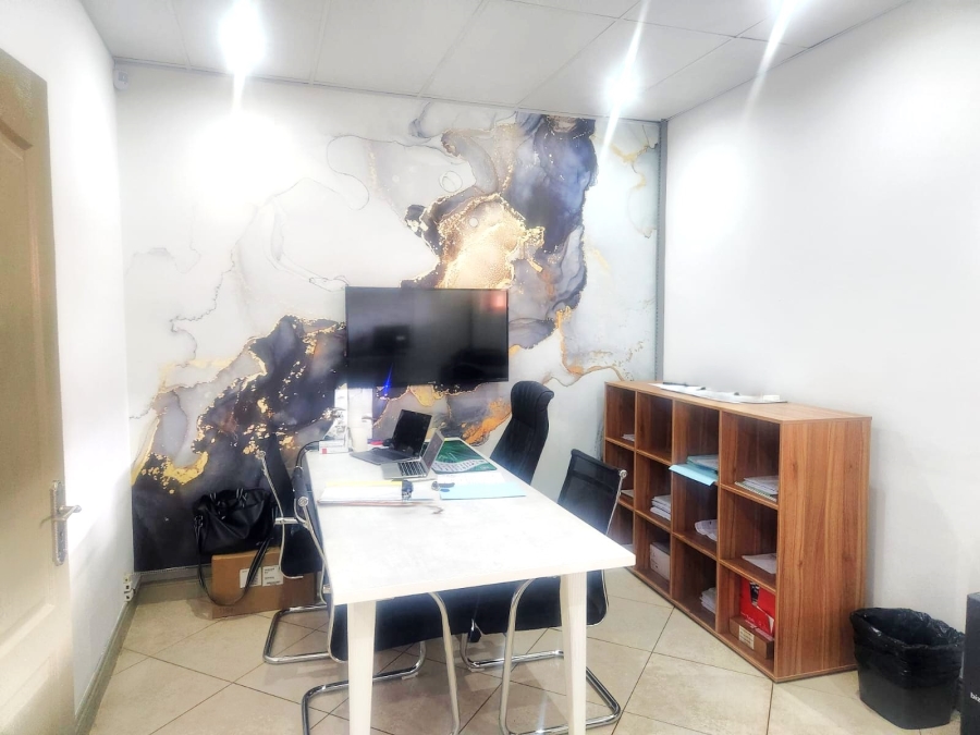 To Let commercial Property for Rent in Die Hoewes Gauteng