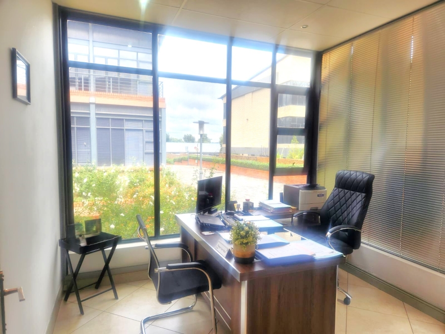 To Let commercial Property for Rent in Die Hoewes Gauteng
