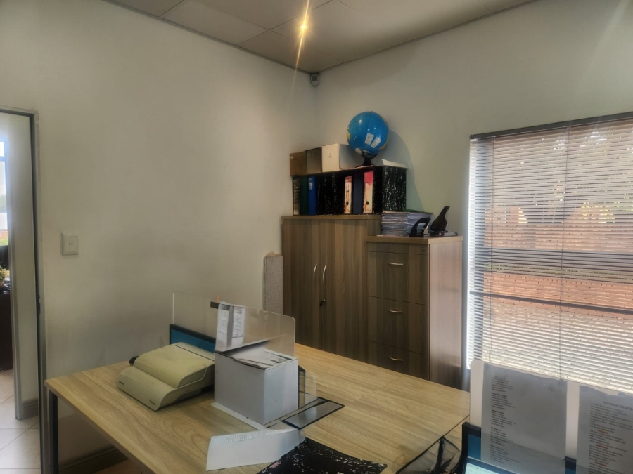 To Let commercial Property for Rent in Die Hoewes Gauteng