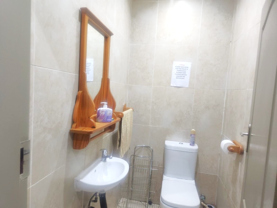 To Let commercial Property for Rent in Die Hoewes Gauteng