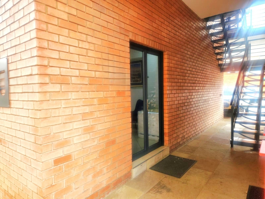 To Let commercial Property for Rent in Die Hoewes Gauteng