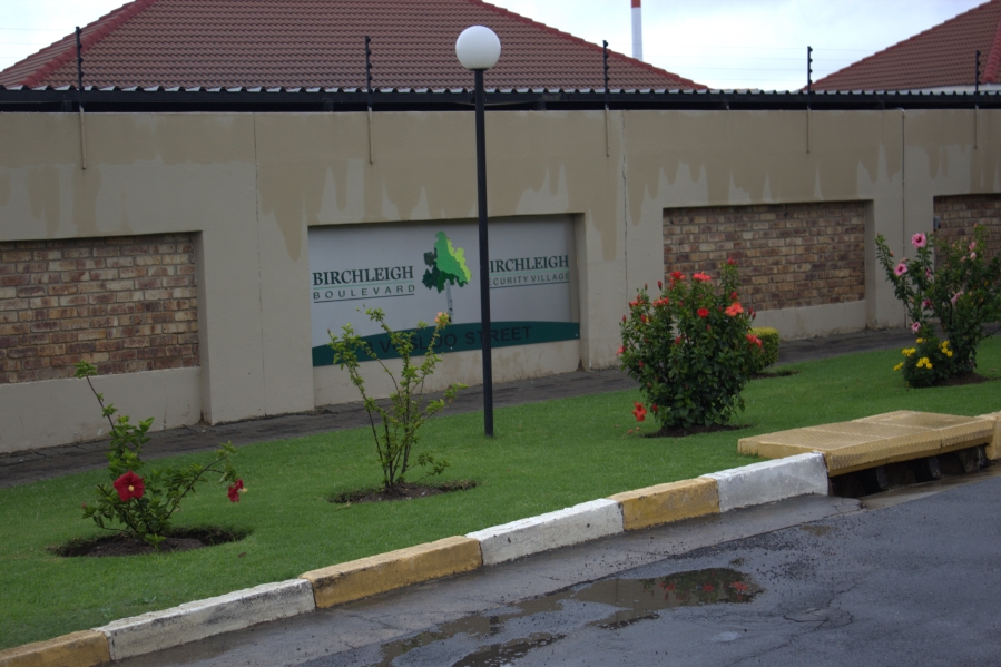 2 Bedroom Property for Sale in Birchleigh Gauteng