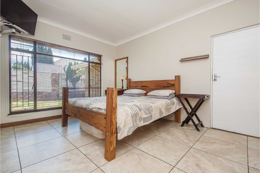 3 Bedroom Property for Sale in Florida Glen Gauteng
