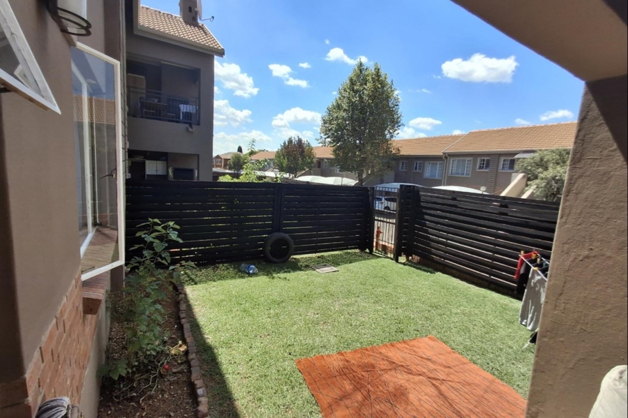 2 Bedroom Property for Sale in Rynfield Gauteng