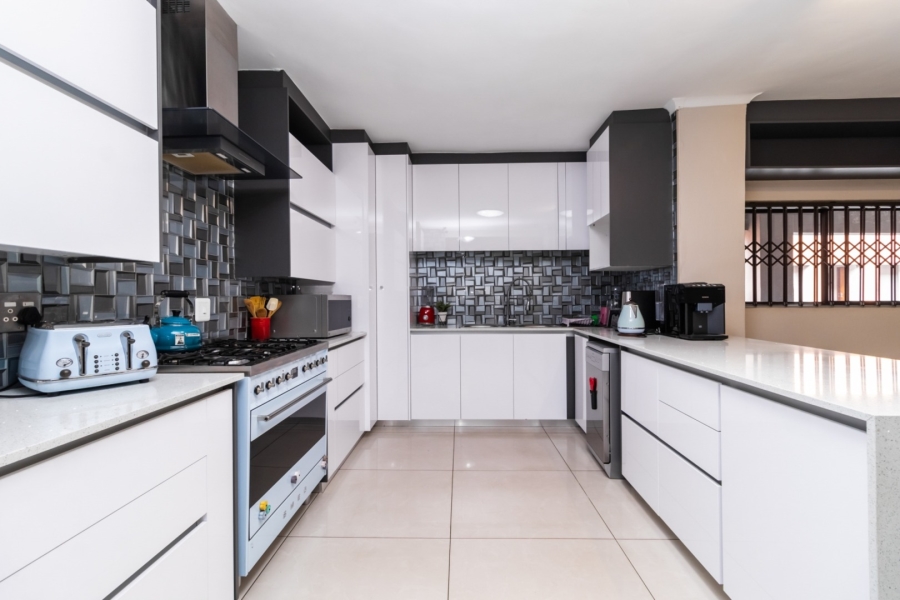 6 Bedroom Property for Sale in Kempton Park Ext 4 Gauteng