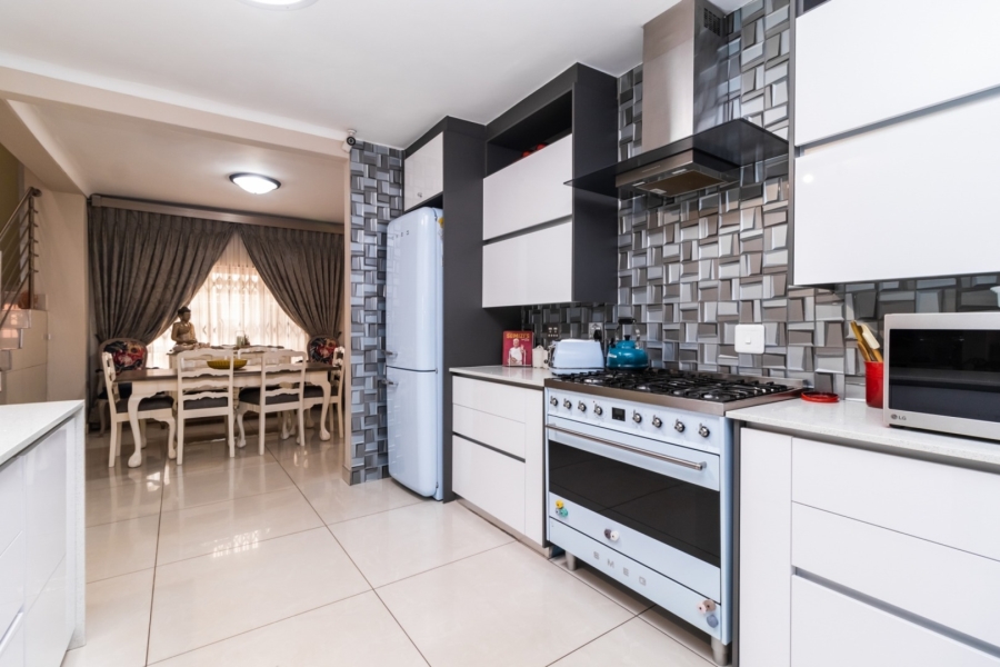6 Bedroom Property for Sale in Kempton Park Ext 4 Gauteng