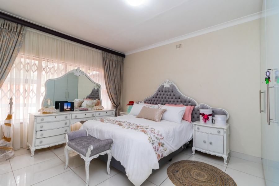 6 Bedroom Property for Sale in Kempton Park Ext 4 Gauteng