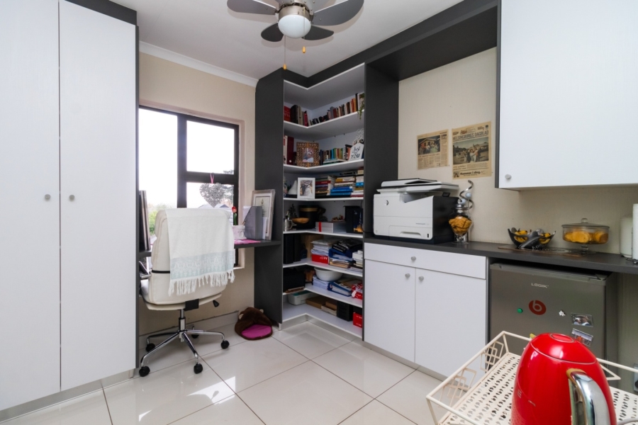 6 Bedroom Property for Sale in Kempton Park Ext 4 Gauteng