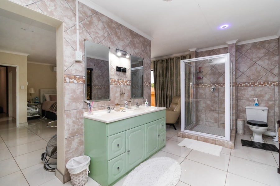 6 Bedroom Property for Sale in Kempton Park Ext 4 Gauteng