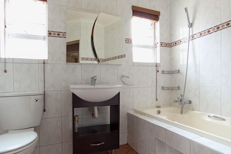 3 Bedroom Property for Sale in North Riding Gauteng