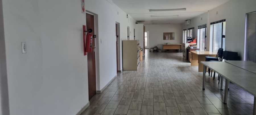 Commercial Property for Sale in Anderbolt Gauteng