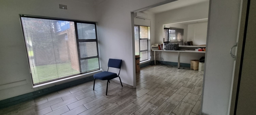 Commercial Property for Sale in Anderbolt Gauteng
