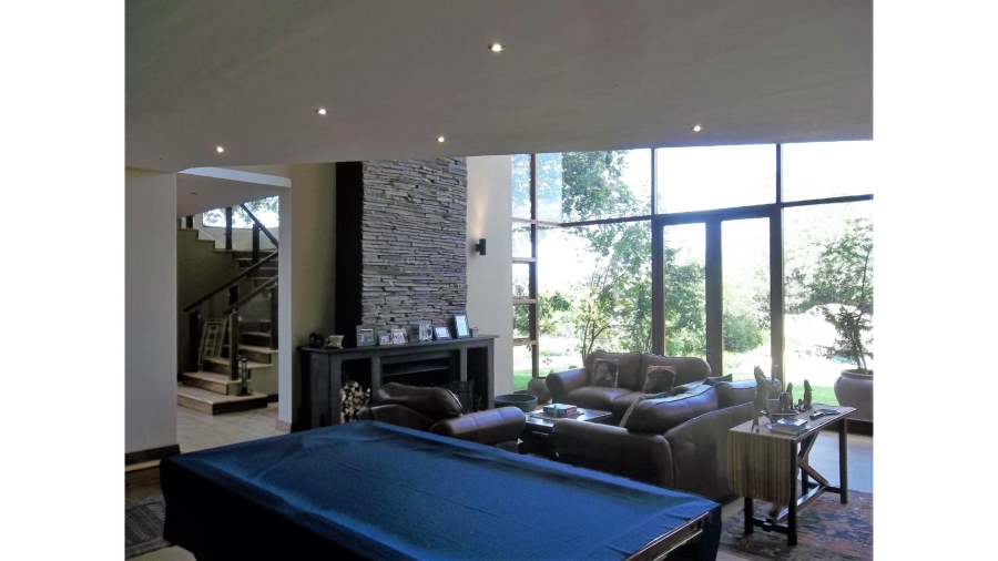 7 Bedroom Property for Sale in Saddlebrook Estate Gauteng