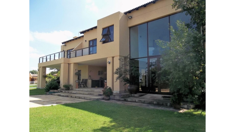 7 Bedroom Property for Sale in Saddlebrook Estate Gauteng