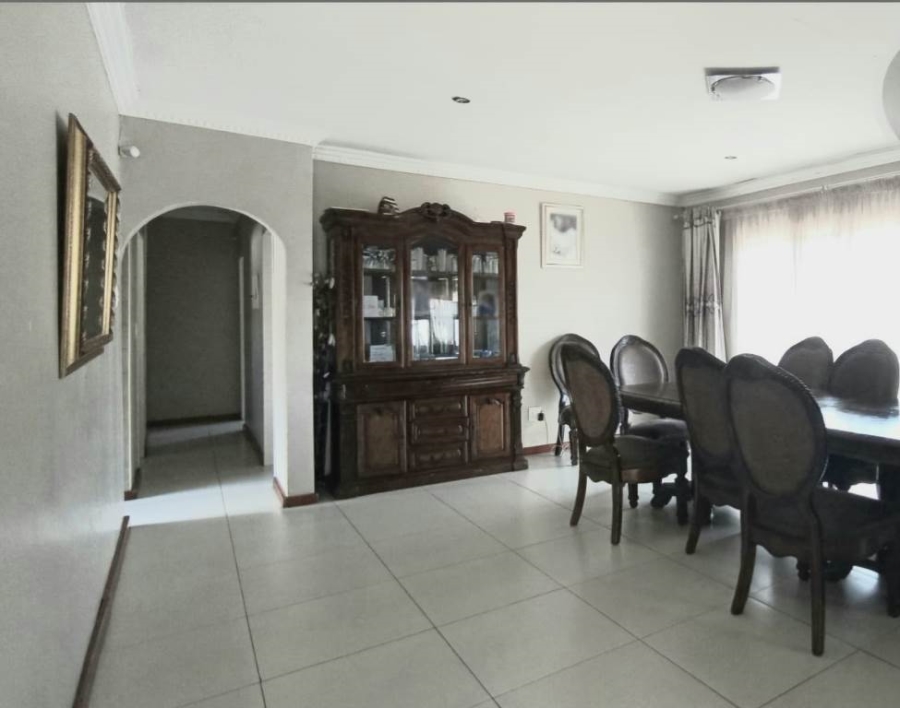 4 Bedroom Property for Sale in The Orchards Gauteng