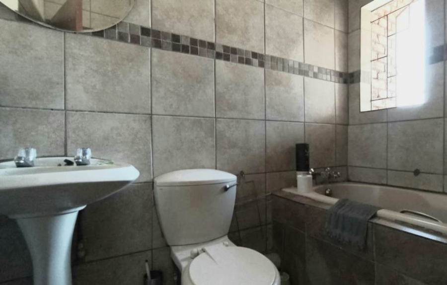 4 Bedroom Property for Sale in The Orchards Gauteng