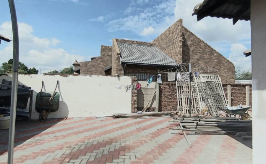 4 Bedroom Property for Sale in The Orchards Gauteng