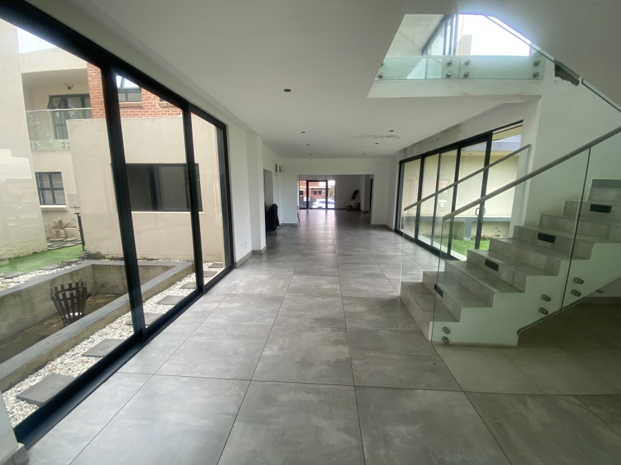 6 Bedroom Property for Sale in Copperleaf Estate Gauteng