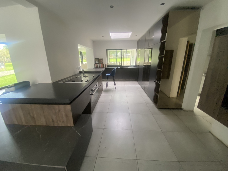 6 Bedroom Property for Sale in Copperleaf Estate Gauteng