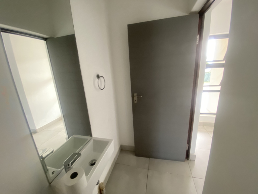 6 Bedroom Property for Sale in Copperleaf Estate Gauteng