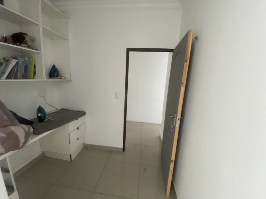 6 Bedroom Property for Sale in Copperleaf Estate Gauteng