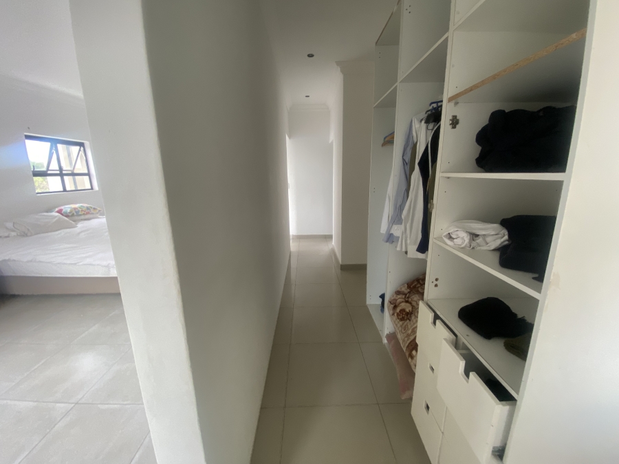 6 Bedroom Property for Sale in Copperleaf Estate Gauteng
