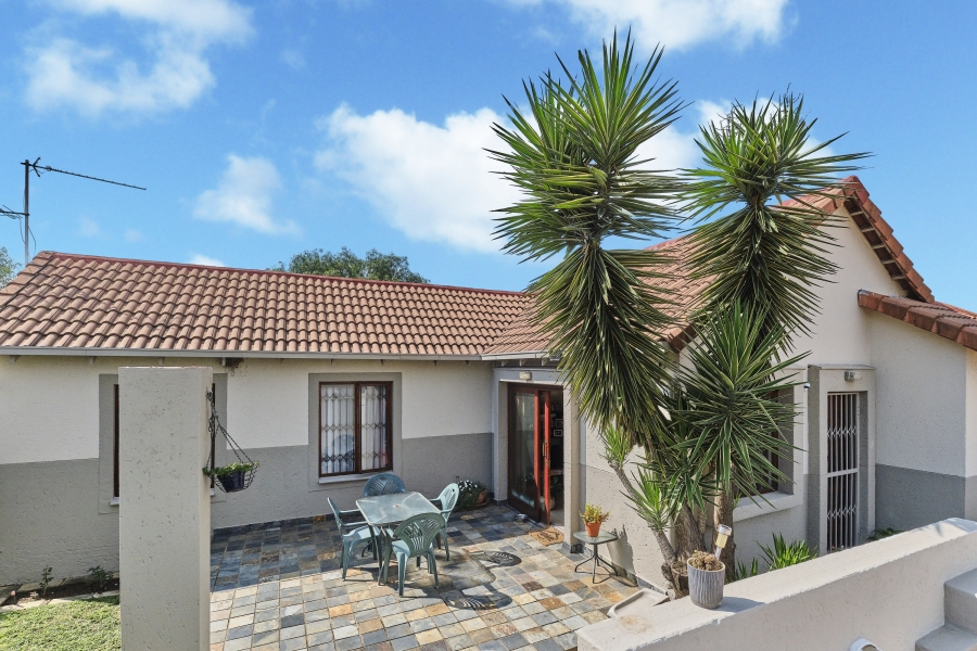 3 Bedroom Property for Sale in Bromhof Gauteng