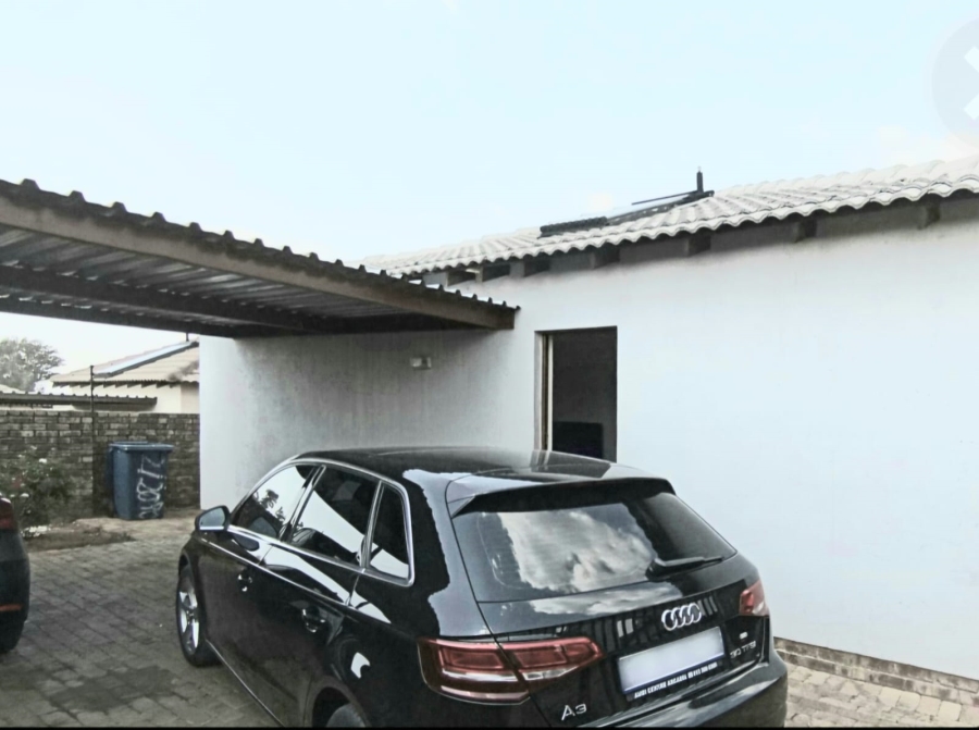 3 Bedroom Property for Sale in Chantelle Gauteng