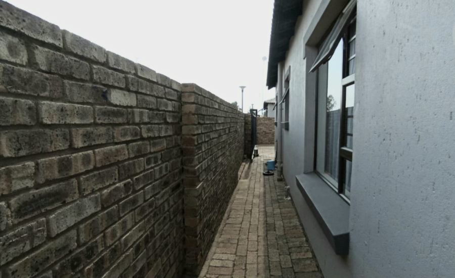 3 Bedroom Property for Sale in Chantelle Gauteng