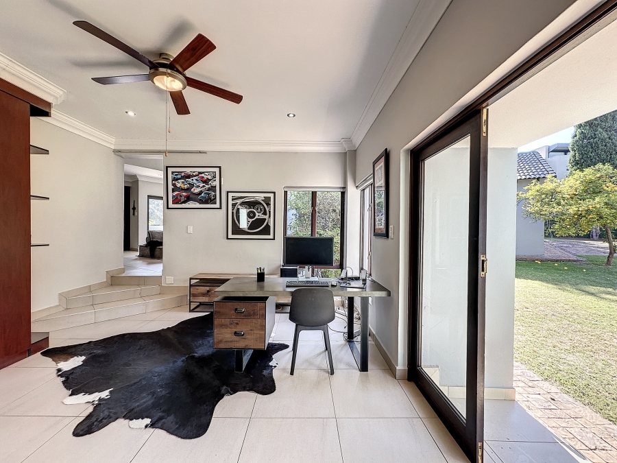 To Let 5 Bedroom Property for Rent in Silver Lakes Golf Estate Gauteng