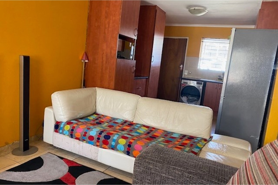 3 Bedroom Property for Sale in Carenvale Gauteng