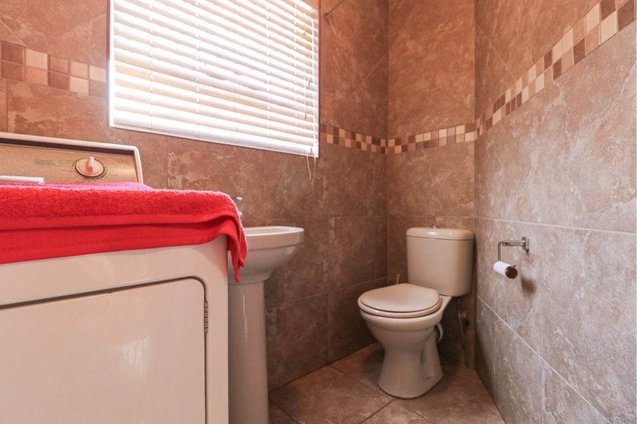 2 Bedroom Property for Sale in Petersfield Gauteng