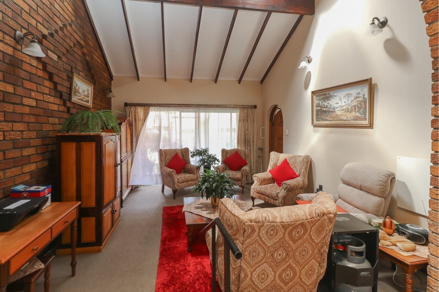 2 Bedroom Property for Sale in Petersfield Gauteng
