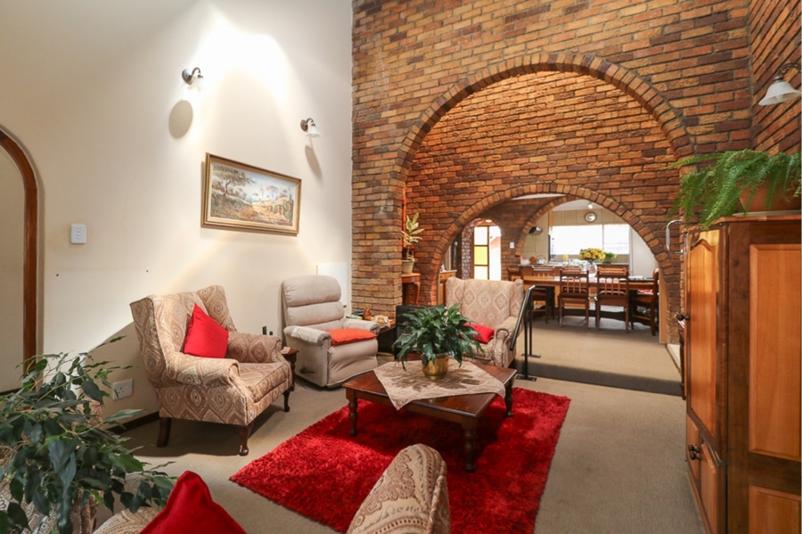 2 Bedroom Property for Sale in Petersfield Gauteng