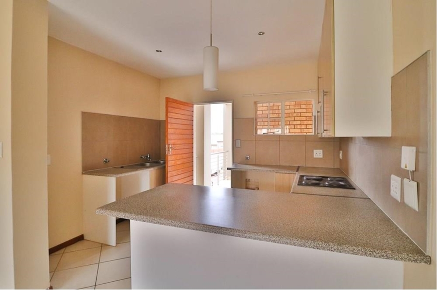 2 Bedroom Property for Sale in Monavoni Gauteng
