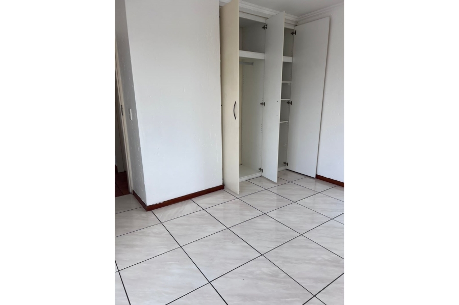 To Let 2 Bedroom Property for Rent in Noordwyk Gauteng