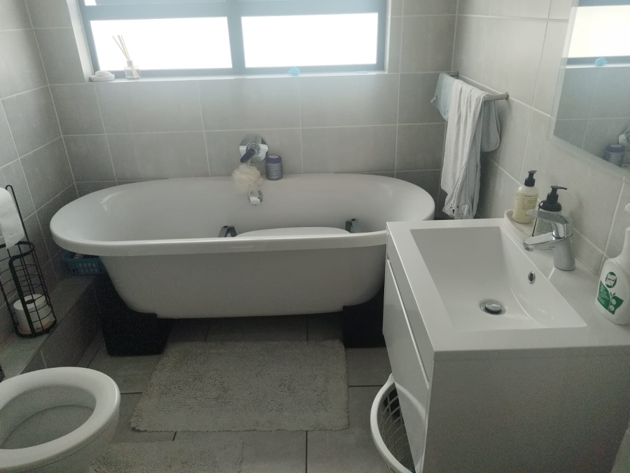 To Let 2 Bedroom Property for Rent in Kyalami Gauteng