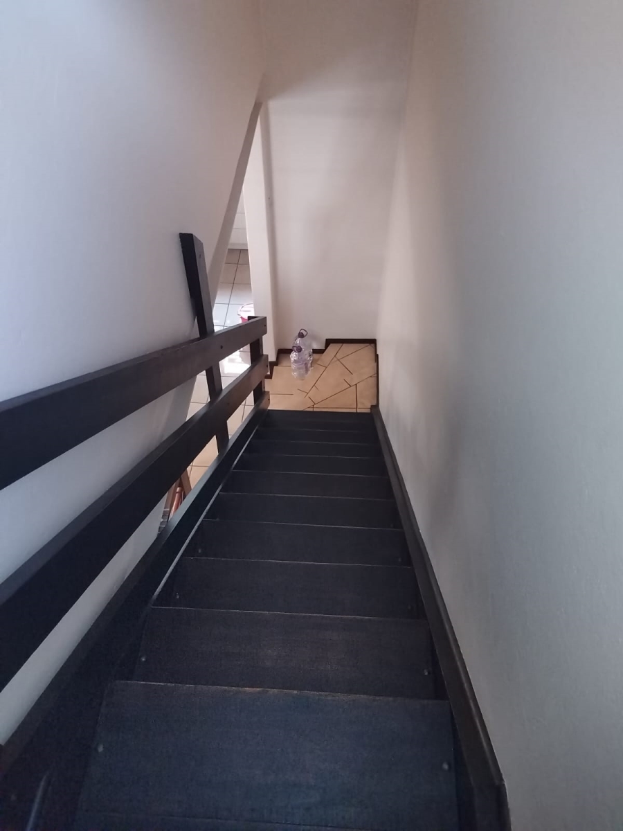To Let 2 Bedroom Property for Rent in Halfway Gardens Gauteng