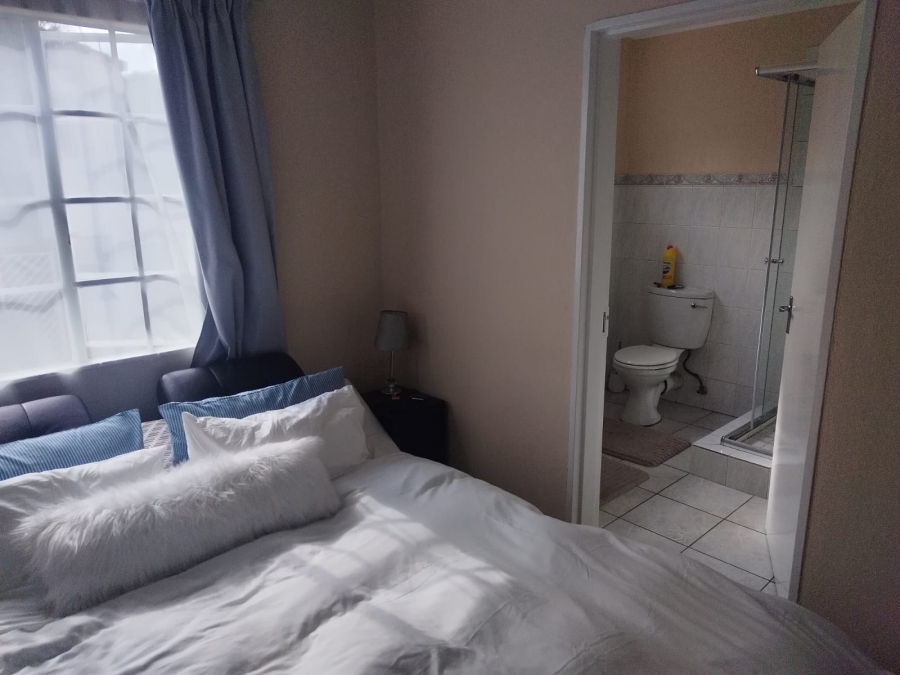 To Let 2 Bedroom Property for Rent in Halfway Gardens Gauteng