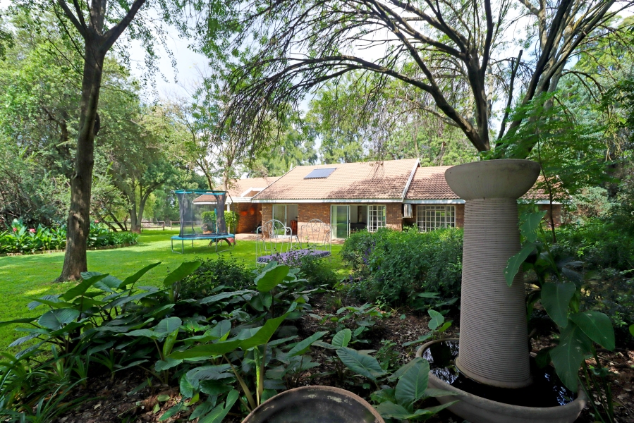 3 Bedroom Property for Sale in Randjesfontein A H Gauteng