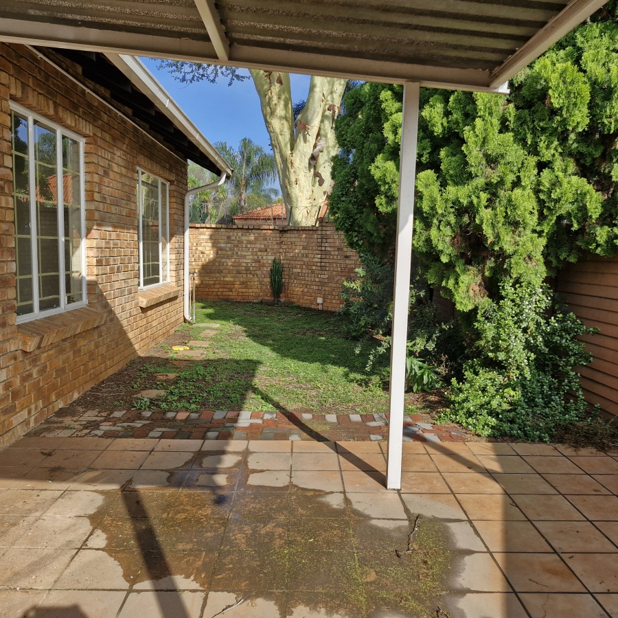 2 Bedroom Property for Sale in Montana Gauteng