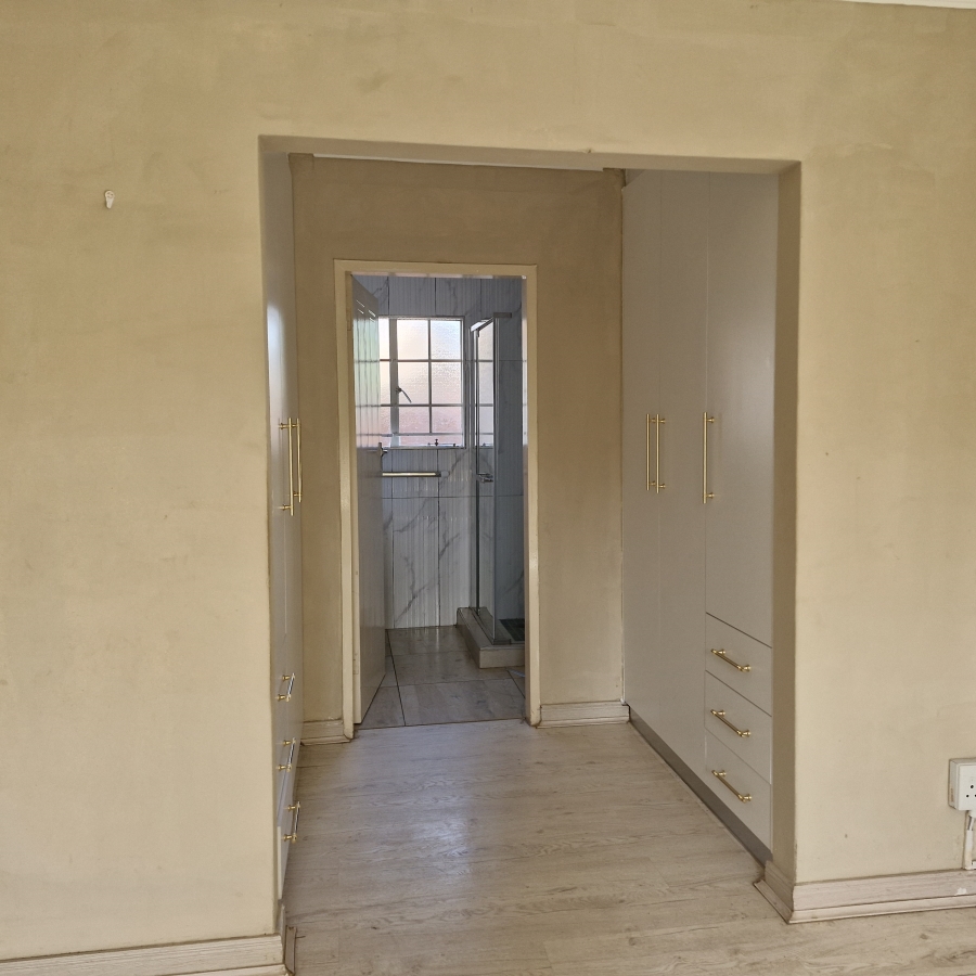 2 Bedroom Property for Sale in Montana Gauteng