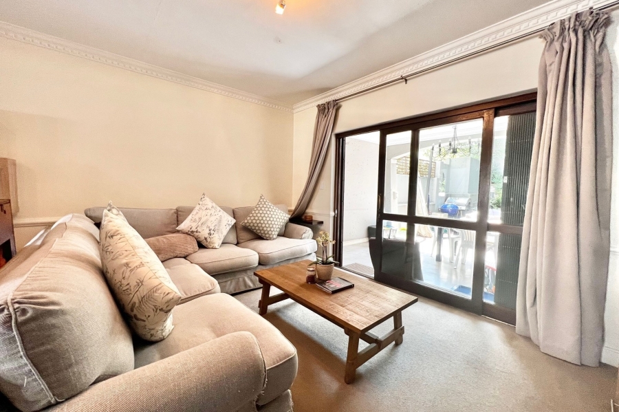 2 Bedroom Property for Sale in Dunkeld West Gauteng